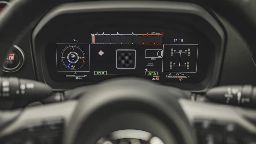Car image 5