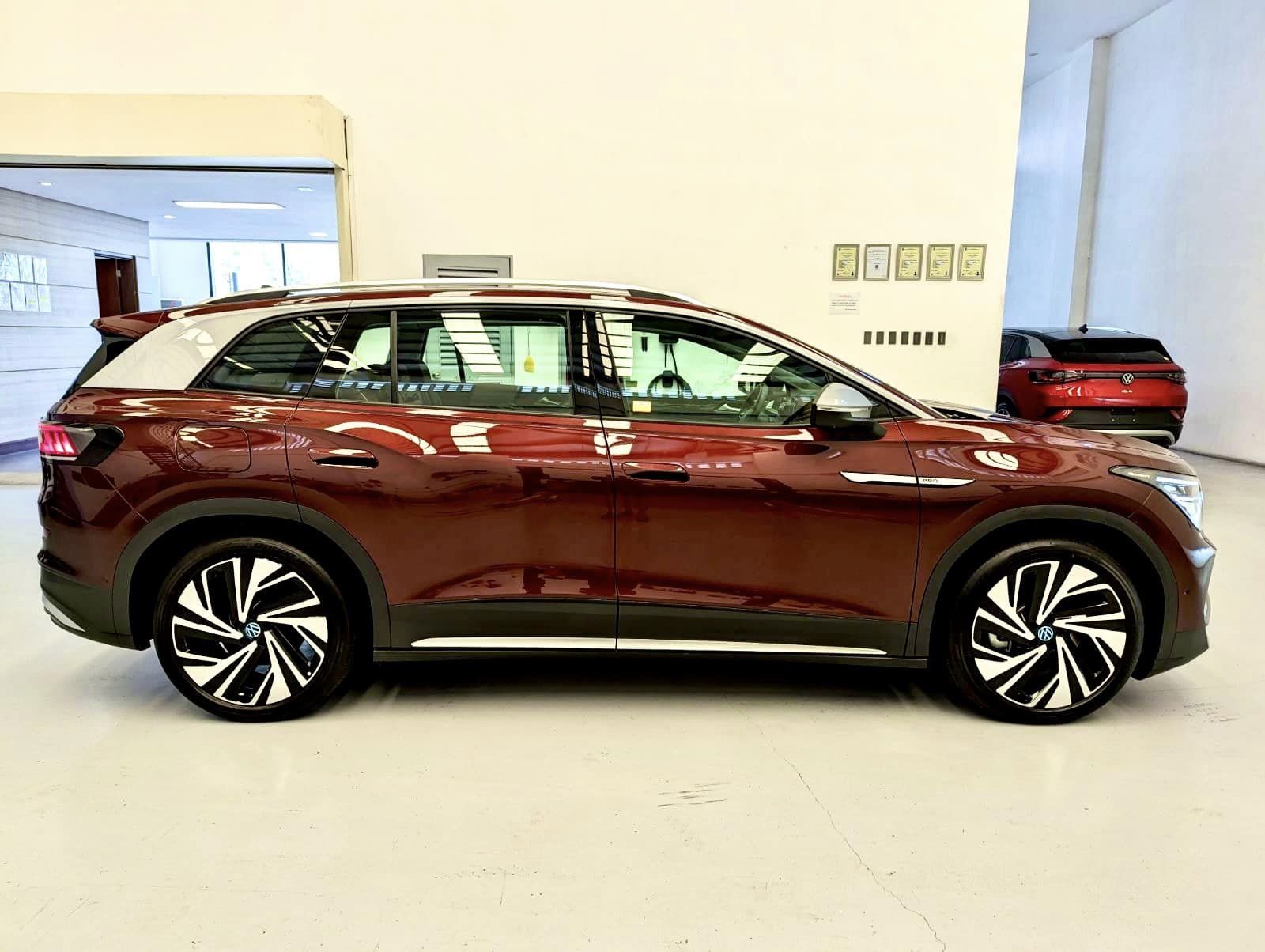 VW ID.6 (Electric SUV)