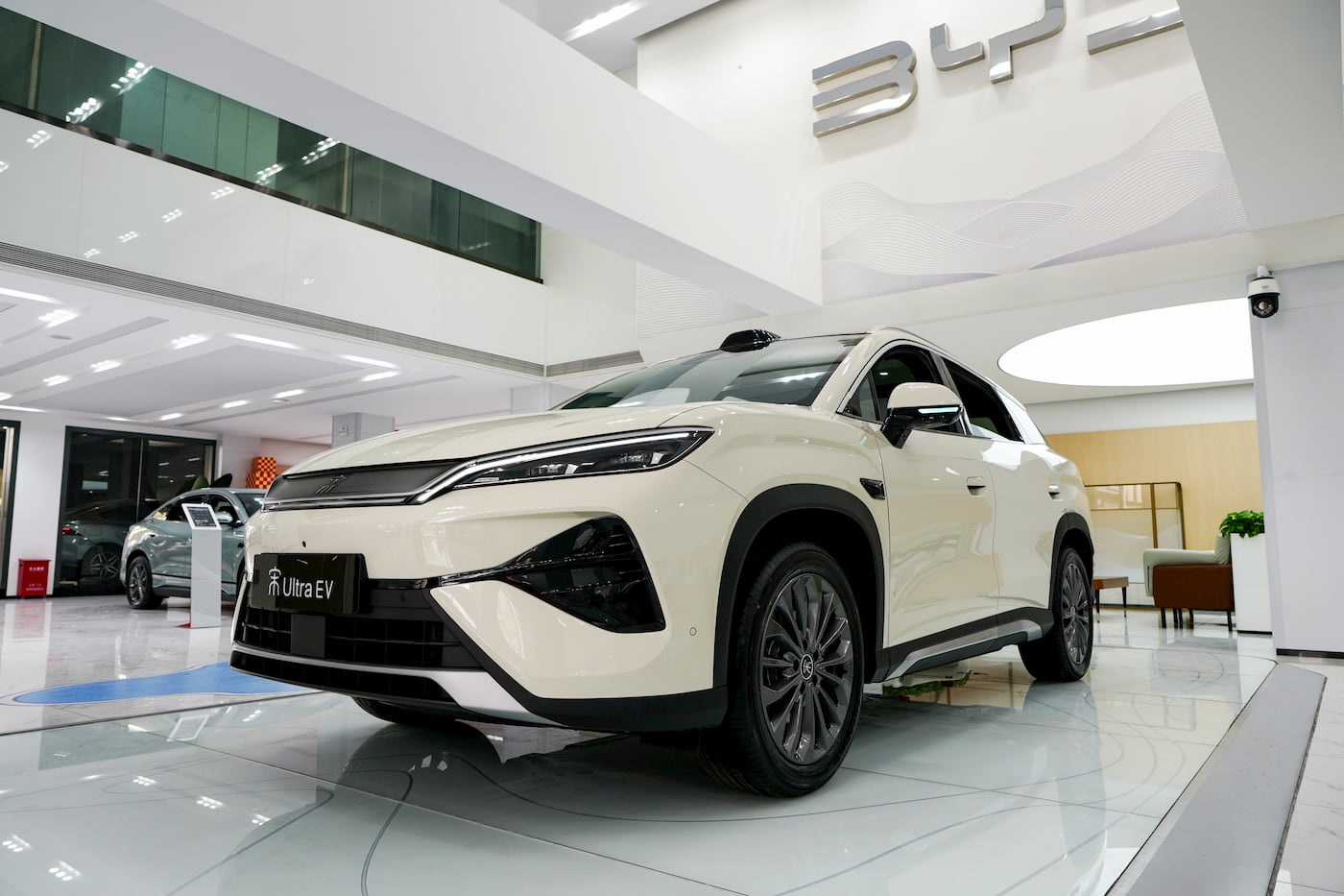 BYD Songs Ultra EV image 5