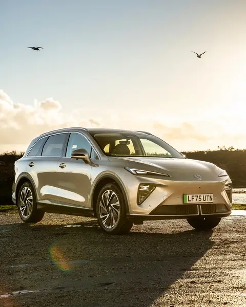 Luxury Coupe 2022